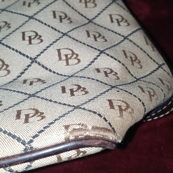 Dooney bourke - Picture 5 of 7